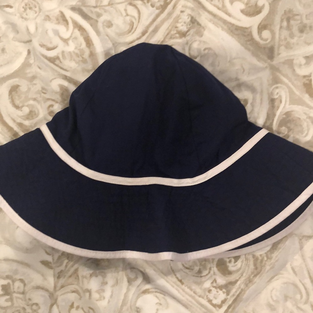 Sun hat